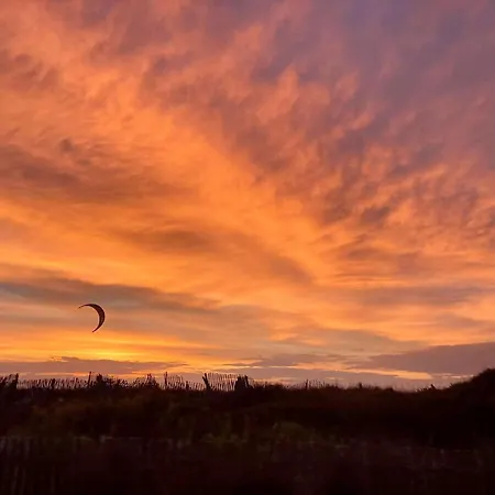 La Tancade, Pour 8 Personnes Avec Vue A 5 Minutes De La De L'almanarre A * Hyeres